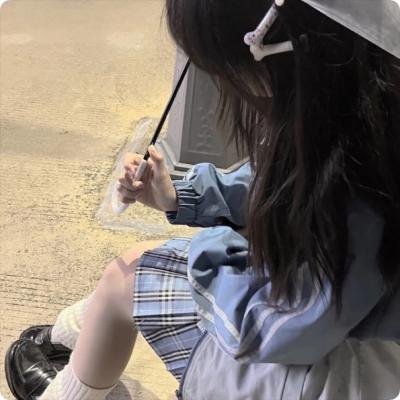阿罗有枝彩色笔